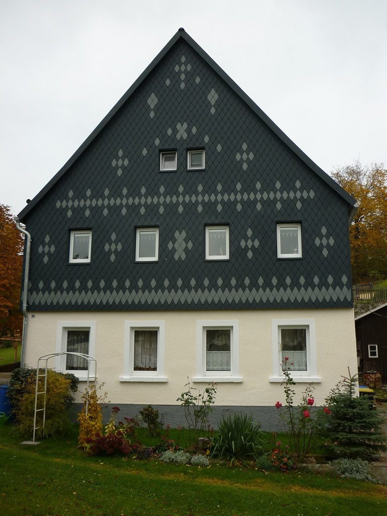Meisterdach online Wohnhaus Großdrebnitz nach der Sanierung
